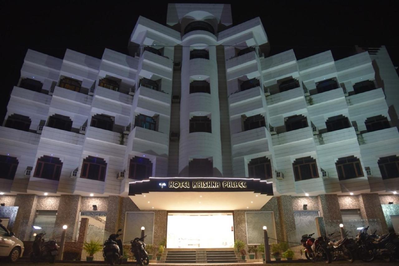 Hotel Krishna Palace, Ayodhya Exteriör bild